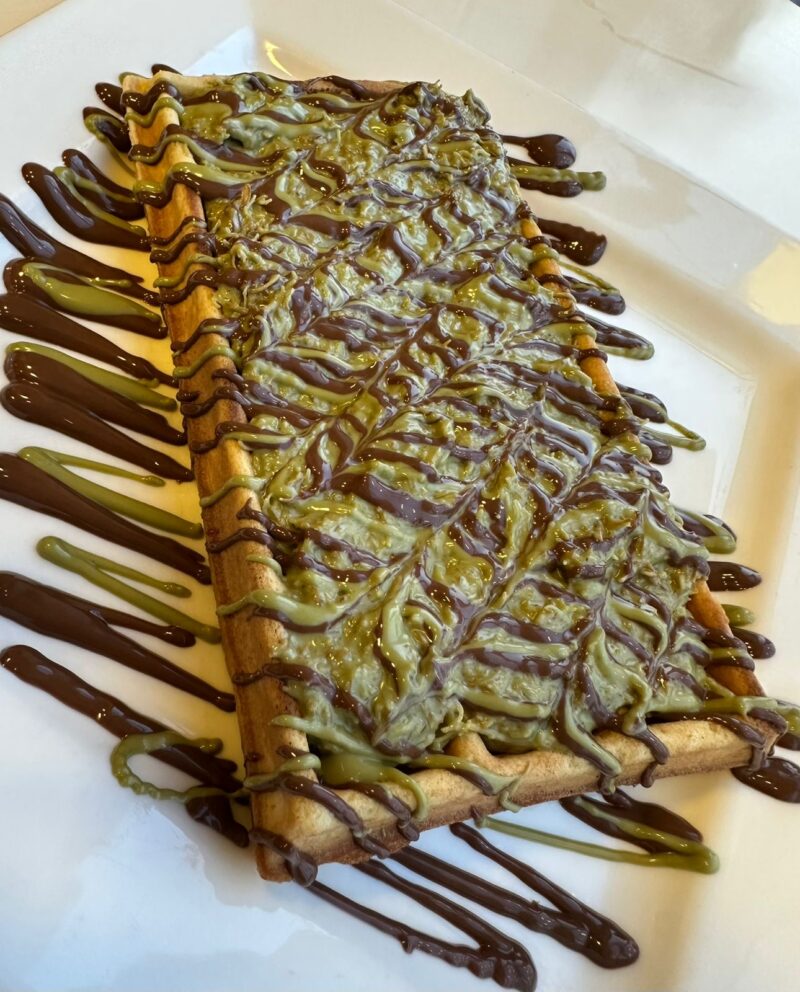 Kunafa (Dubai Chocolate) Waffle